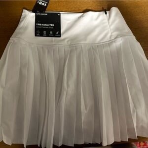 Abercrombie & Fitch White Skater Mini Skirt